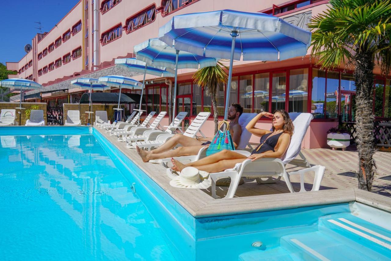 Onda Hotel Silvi Marina Esterno foto