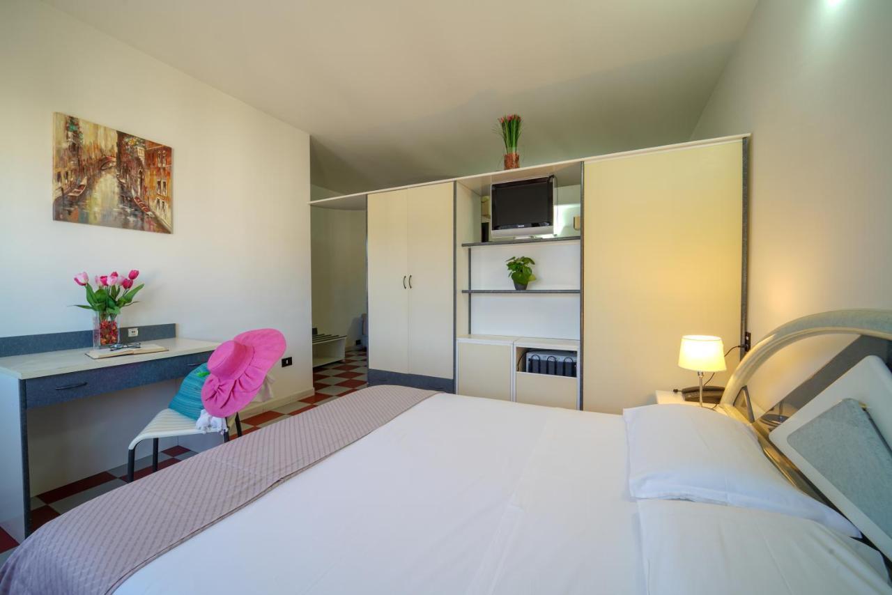 Onda Hotel Silvi Marina Esterno foto
