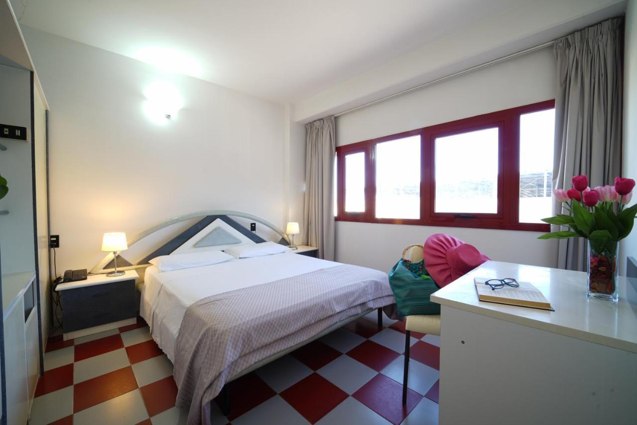 Onda Hotel Silvi Marina Esterno foto