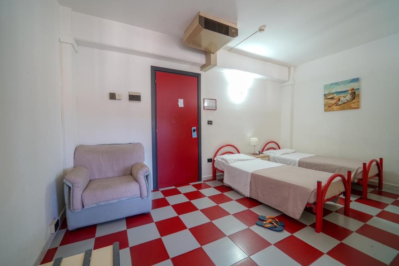 Onda Hotel Silvi Marina Esterno foto