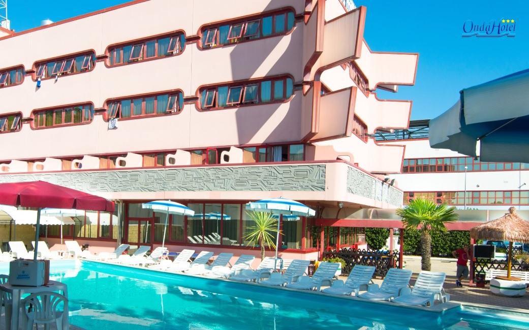 Onda Hotel Silvi Marina Esterno foto